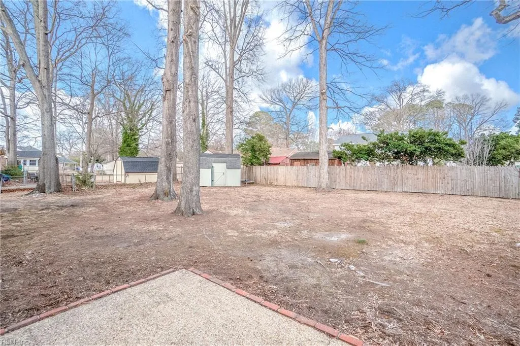 Portsmouth, Virginia 23703, United States, 4 Bedrooms Bedrooms, ,2 BathroomsBathrooms,Residential,Pending,16670