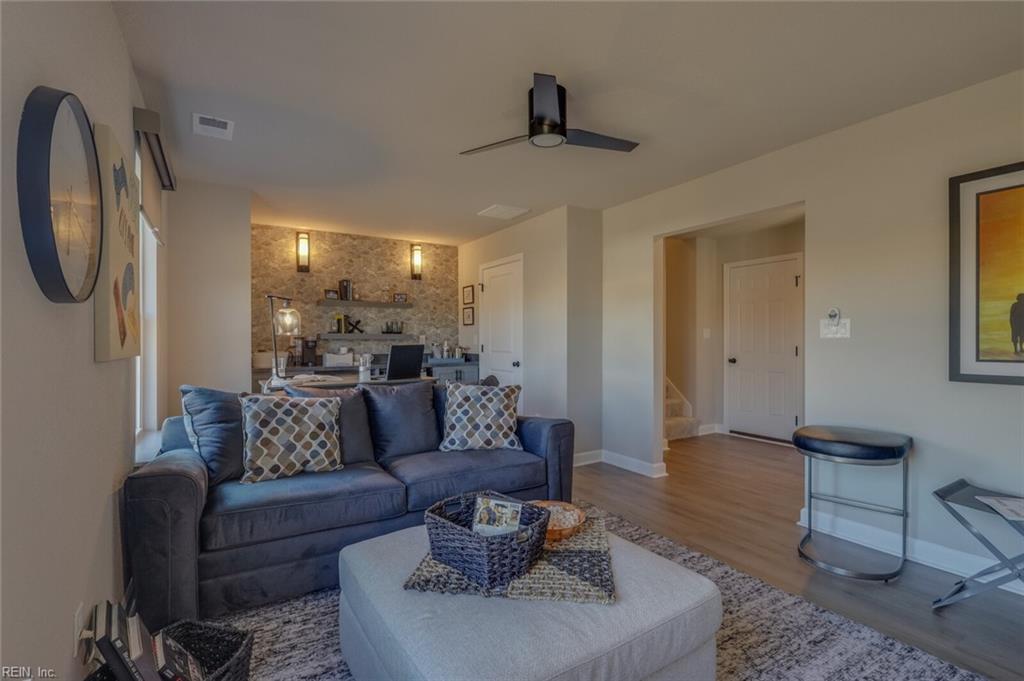 Suffolk, Virginia 23435, United States, 4 Bedrooms Bedrooms, ,4 BathroomsBathrooms,Residential,Pending,35629