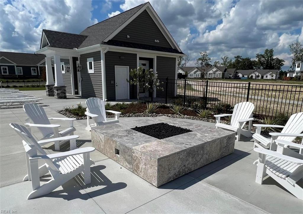 Suffolk, Virginia 23435, United States, 4 Bedrooms Bedrooms, ,4 BathroomsBathrooms,Residential,Pending,35629