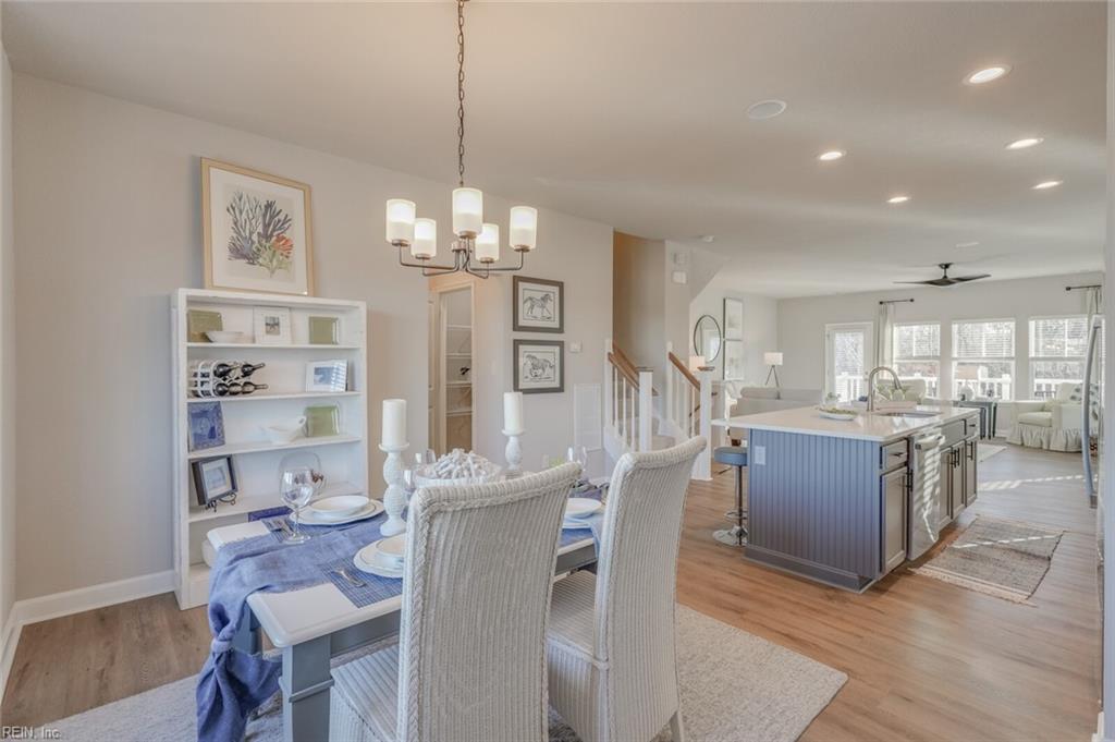 Suffolk, Virginia 23435, United States, 4 Bedrooms Bedrooms, ,4 BathroomsBathrooms,Residential,Pending,35629