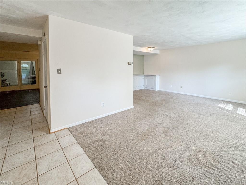 Photo of 515 Schuyler Road, Virginia Beach, VA 23462 (MLS # 10652304)