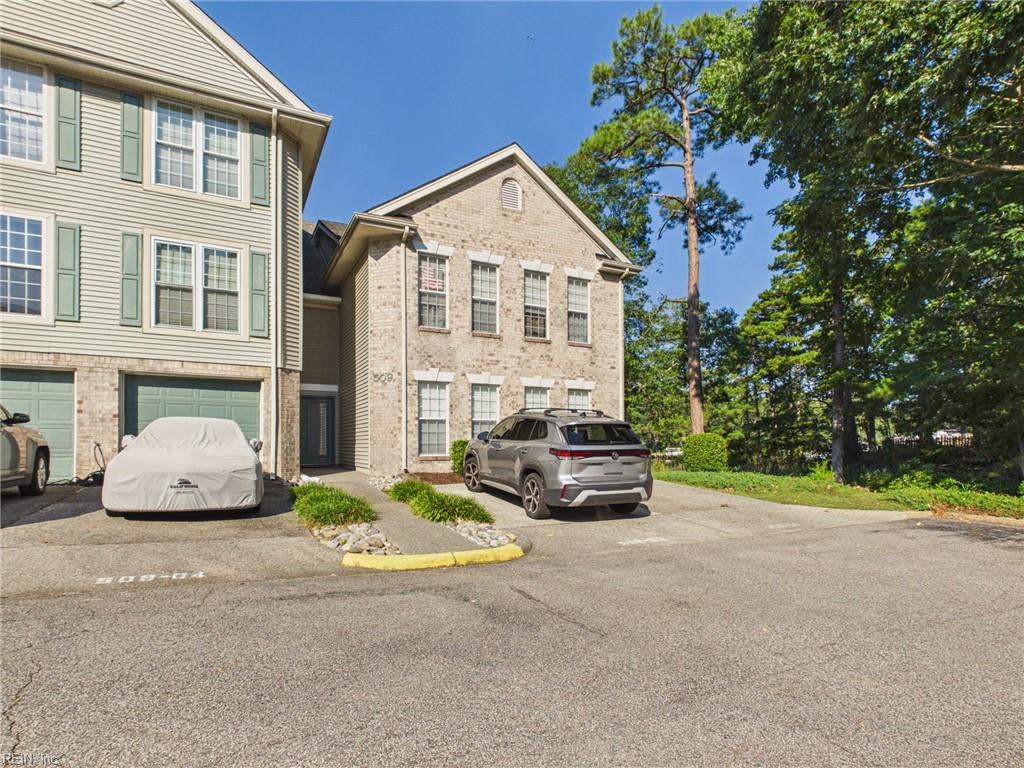 Photo of 509 Hidden Way #103, Virginia Beach, VA 23454 (MLS # 10652474)