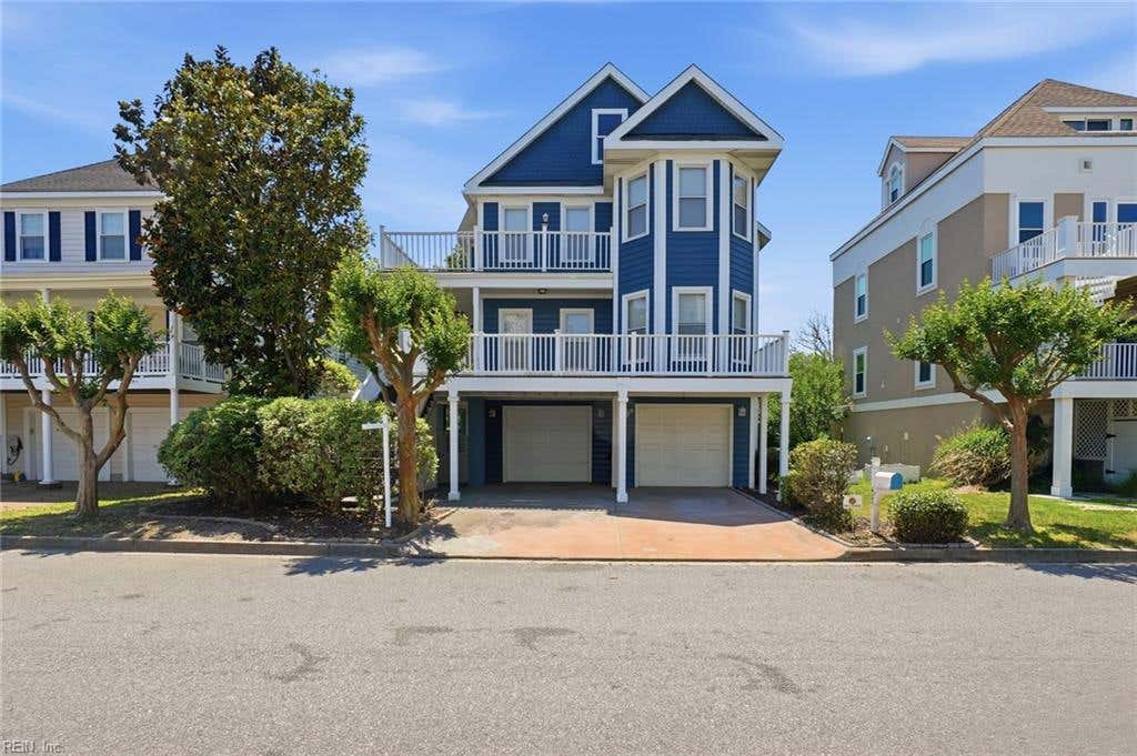 Photo of 405 Pinewell Drive, Norfolk, VA 23503 (MLS # 10650337)
