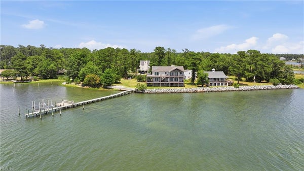 512 SPIVEY LN, SEAFORD, VA 23696 - Image f4abe20bb7169aafaae82e14f80e11ee/3620150040