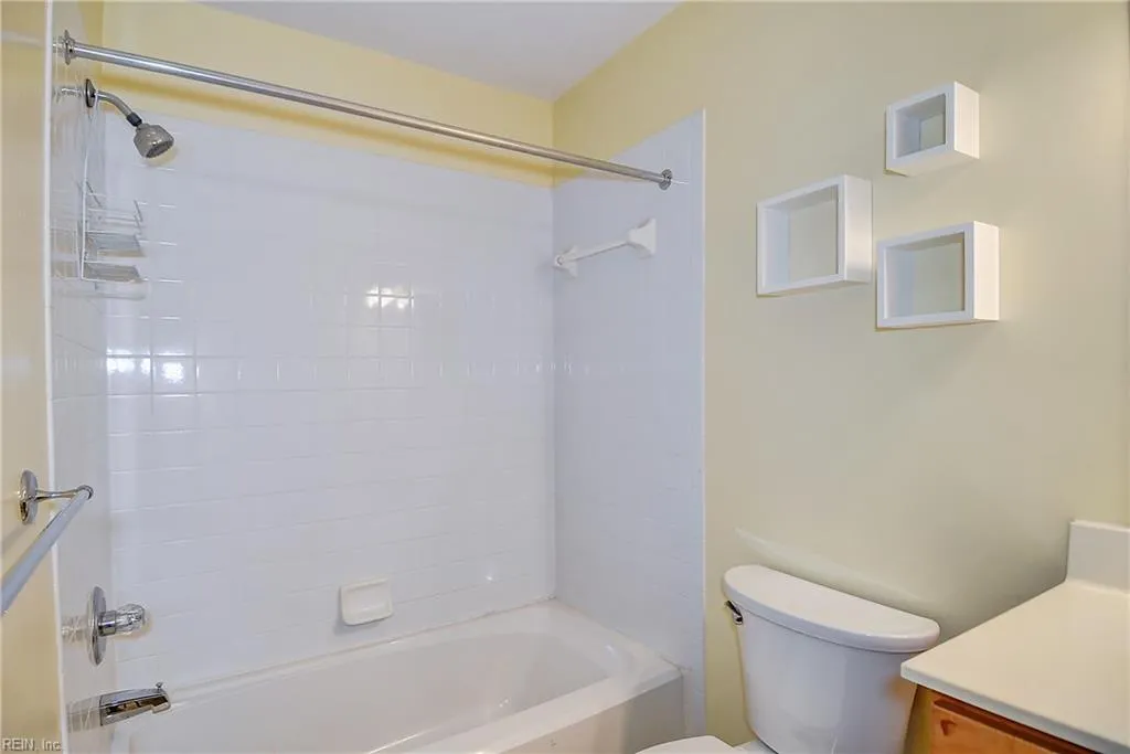 Chesapeake, Virginia 23320, United States, 2 Bedrooms Bedrooms, ,2 BathroomsBathrooms,Residential,Active,157449