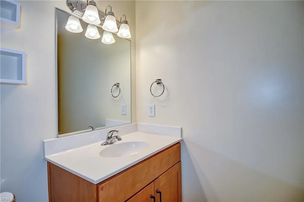 Chesapeake, Virginia 23320, United States, 2 Bedrooms Bedrooms, ,2 BathroomsBathrooms,Residential,Active,157449