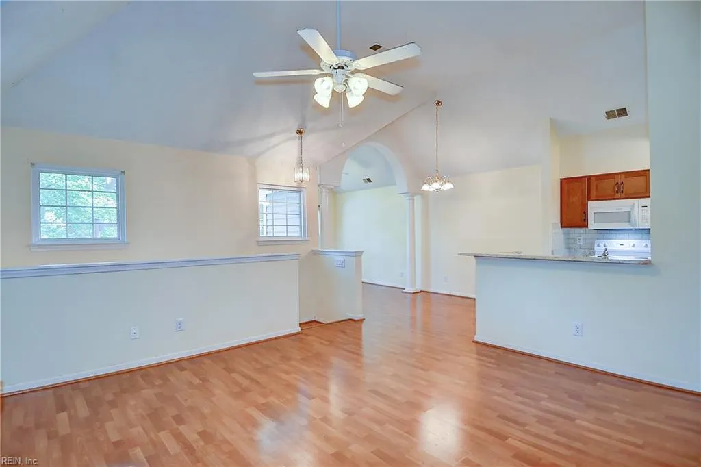 Chesapeake, Virginia 23320, United States, 2 Bedrooms Bedrooms, ,2 BathroomsBathrooms,Residential,Active,157449