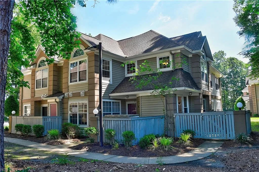 Chesapeake, Virginia 23320, United States, 2 Bedrooms Bedrooms, ,2 BathroomsBathrooms,Residential,Active,157449