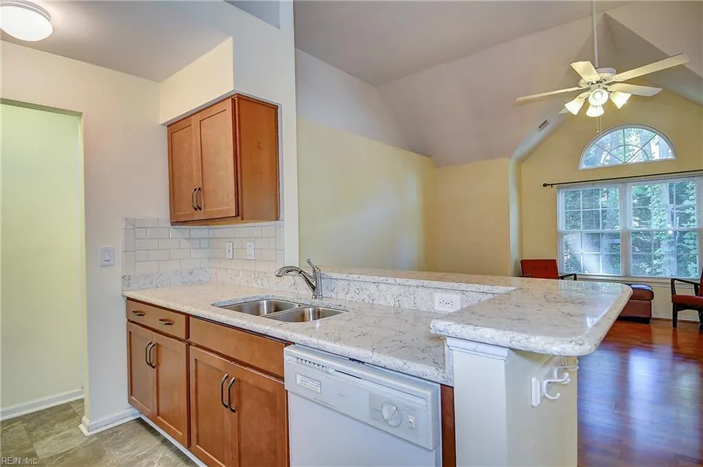 Chesapeake, Virginia 23320, United States, 2 Bedrooms Bedrooms, ,2 BathroomsBathrooms,Residential,Active,157449