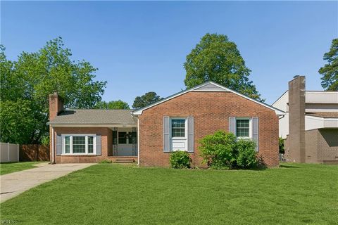 Photo of 207 Telford Drive, Newport News, VA 23602 (MLS # 10637104)