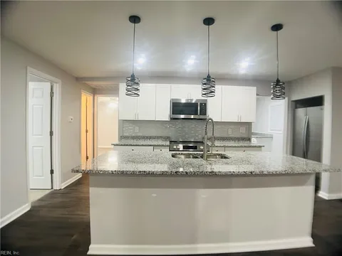 369 Carver Circle, Portsmouth, VA 23701 - #: 10581456