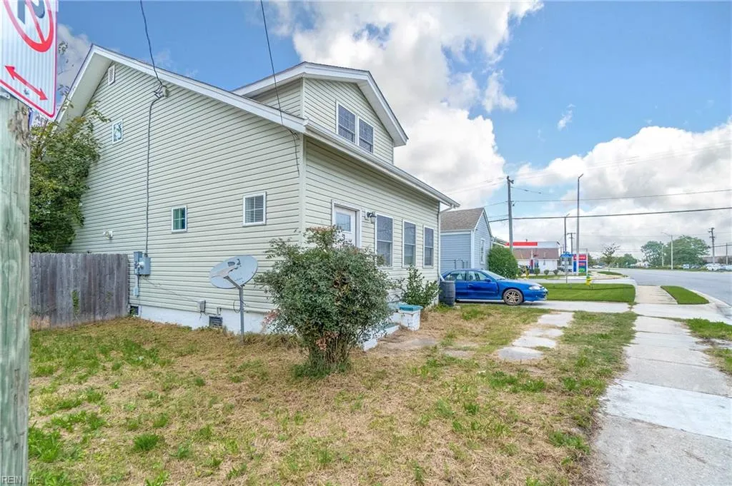 Norfolk, Virginia 23502, United States, 4 Bedrooms Bedrooms, ,2 BathroomsBathrooms,Residential,Pending,41161