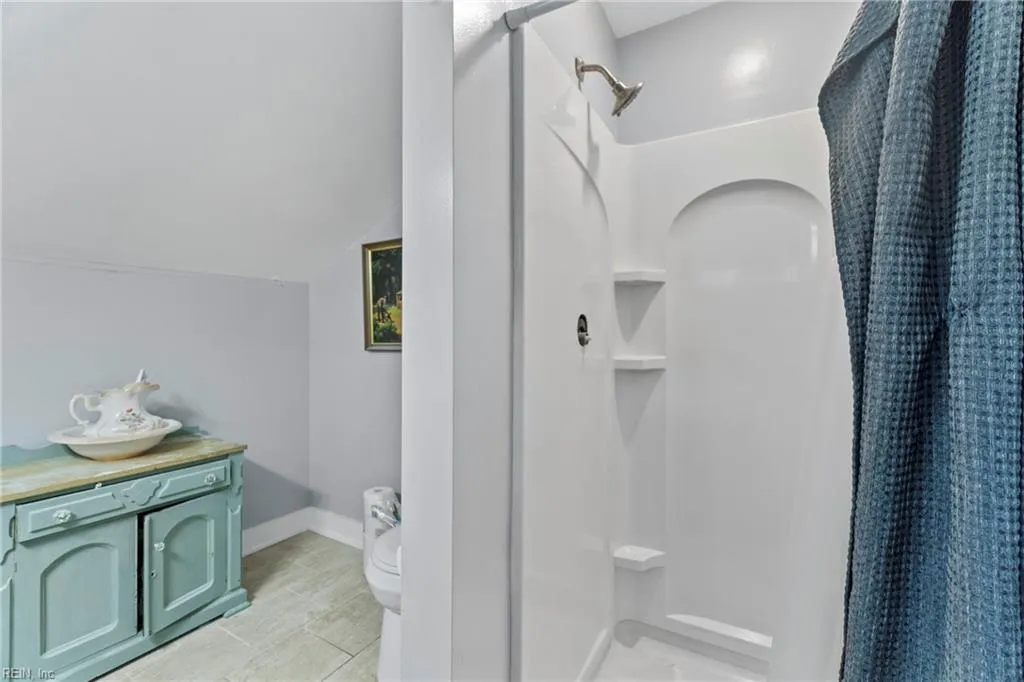 Norfolk, Virginia 23502, United States, 4 Bedrooms Bedrooms, ,2 BathroomsBathrooms,Residential,Pending,41161