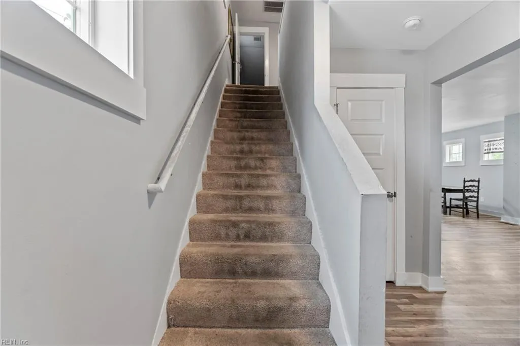 Norfolk, Virginia 23502, United States, 4 Bedrooms Bedrooms, ,2 BathroomsBathrooms,Residential,Pending,41161