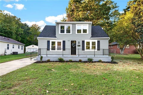 Photo of 483 Richneck Road, Newport News, VA 23608 (MLS # 10658302)