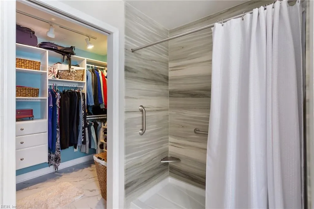 Virginia Beach, Virginia 23464, United States, 4 Bedrooms Bedrooms, ,3 BathroomsBathrooms,Residential,Pending,106831