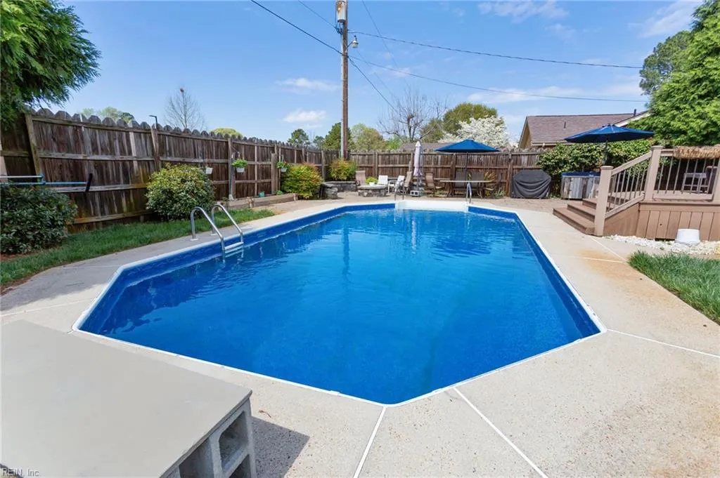 Virginia Beach, Virginia 23464, United States, 4 Bedrooms Bedrooms, ,3 BathroomsBathrooms,Residential,Pending,106831