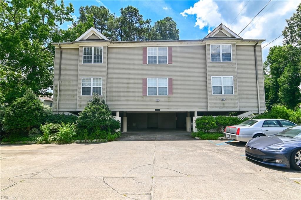 Photo of 2557 Oconee Avenue #201, Virginia Beach, VA 23454 (MLS # 10641451)