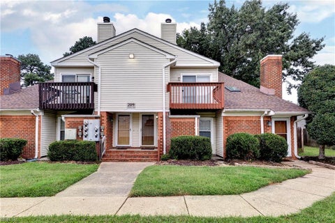 Photo of 209 Quarter Trail #D, Newport News, VA 23608 (MLS # 10651299)