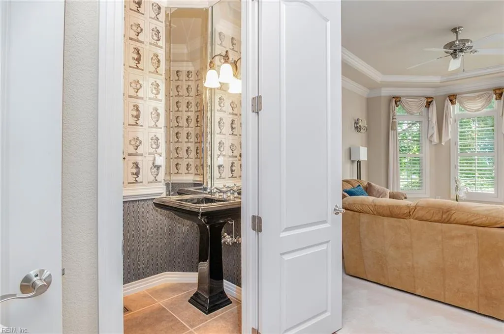 Suffolk, Virginia 23435, United States, 5 Bedrooms Bedrooms, ,5 BathroomsBathrooms,Residential,Active,197091