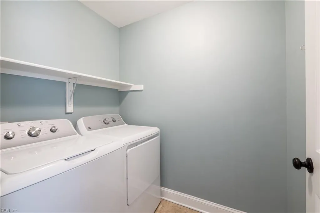 Norfolk, Virginia 23503, United States, 4 Bedrooms Bedrooms, ,3 BathroomsBathrooms,Residential,Active,188437