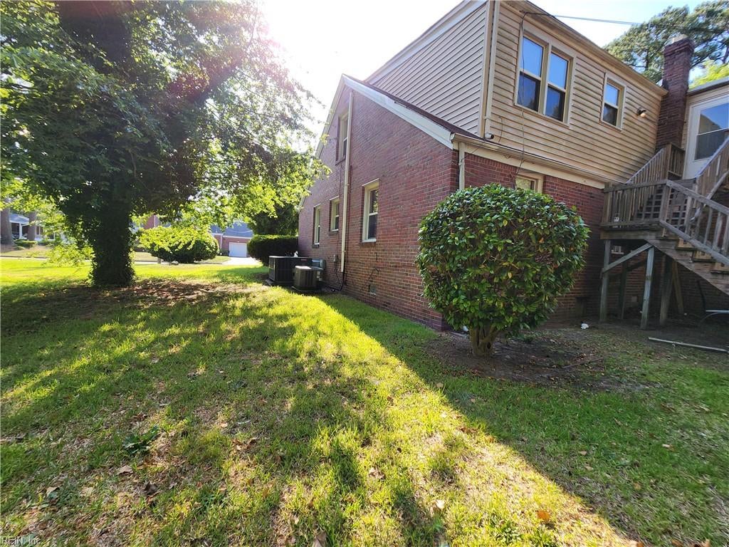 Photo of 6342 Glenoak Drive, Norfolk, VA 23513 (MLS # 10656697)