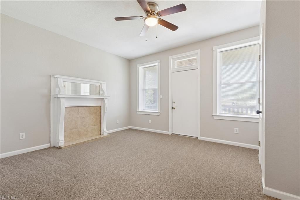 Photo of 417 W 27th Street #D, Norfolk, VA 23517 (MLS # 10627429)