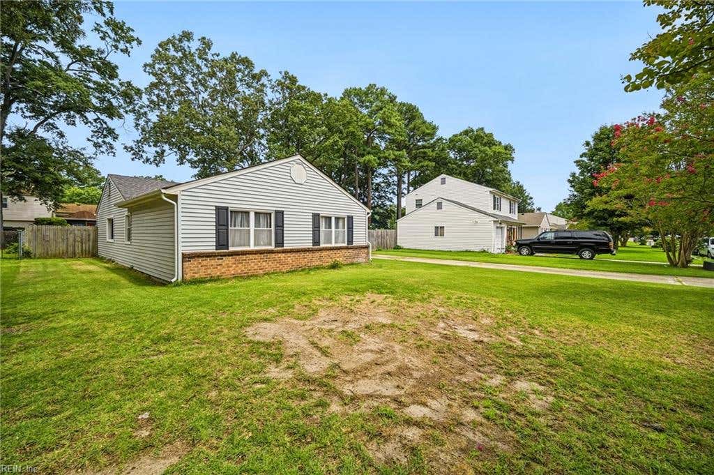 Photo of 3832 Old Farm Road, Portsmouth, VA 23703 (MLS # 10649387)