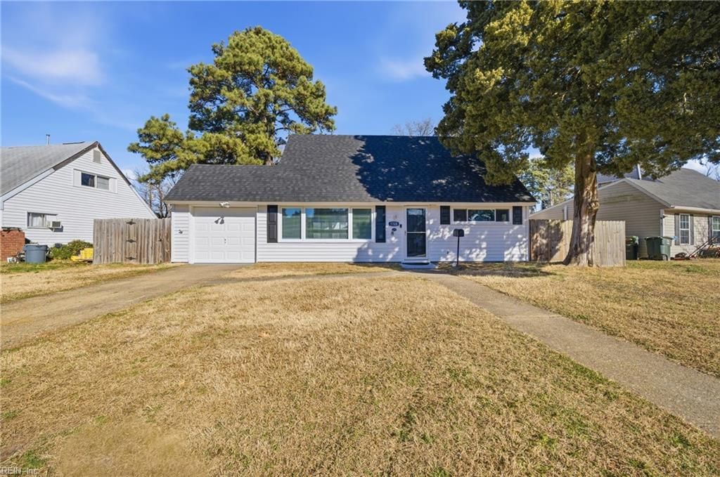 Photo of 1728 S Lakeland Drive, Norfolk, VA 23518 (MLS # 10617117)