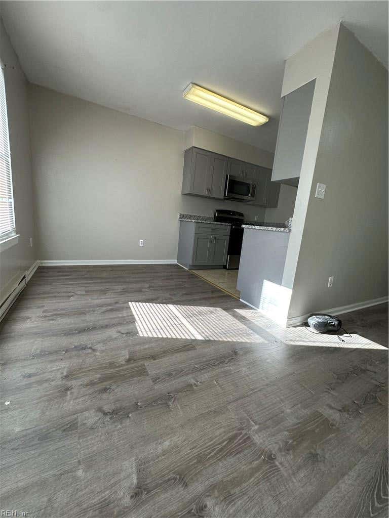 Photo of 724 W. 35th Street #3, Norfolk, VA 23508 (MLS # 10649528)