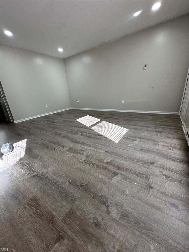 Photo of 724 W. 35th Street #3, Norfolk, VA 23508 (MLS # 10649528)