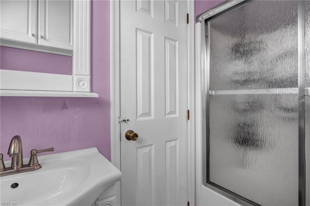 Photo of 1027 Winward Road, Norfolk, VA 23513 (MLS # 10644578)