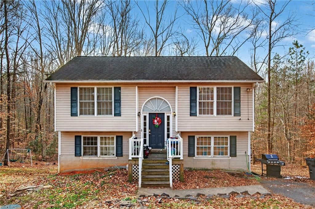 Photo of 27165 Oaklawn Circle, Other, NA 99999 (MLS # 10614424)