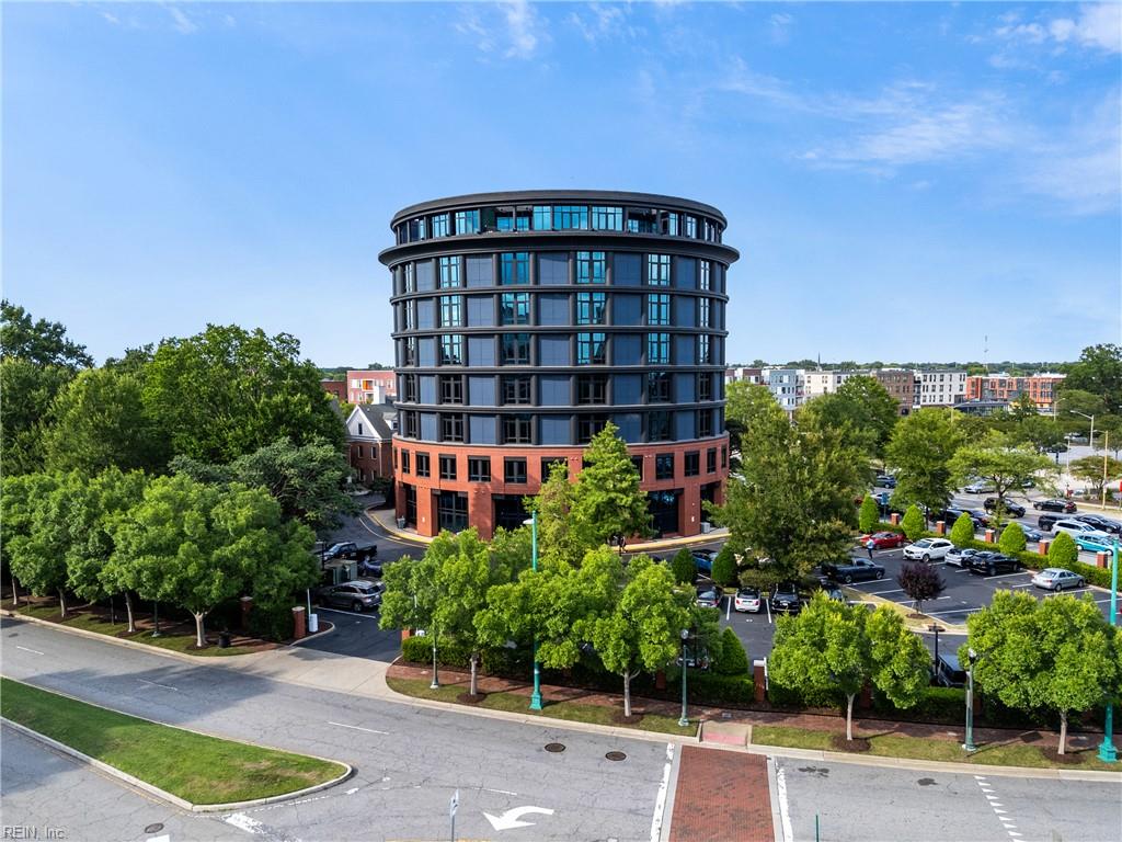Photo of 415 Saint Pauls Boulevard #403, Norfolk, VA 23510 (MLS # 10641391)