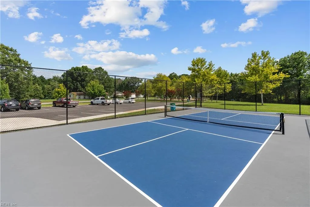 Virginia Beach, Virginia 23453, United States, 3 Bedrooms Bedrooms, ,2 BathroomsBathrooms,Residential,Active,178710