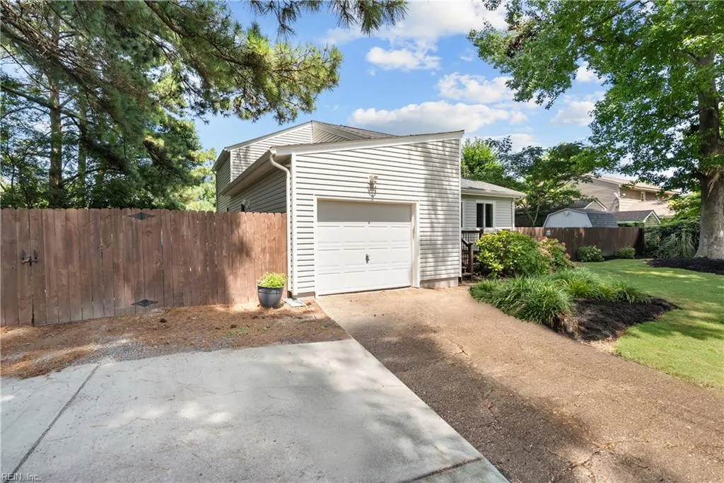 Virginia Beach, Virginia 23453, United States, 3 Bedrooms Bedrooms, ,2 BathroomsBathrooms,Residential,Active,178710