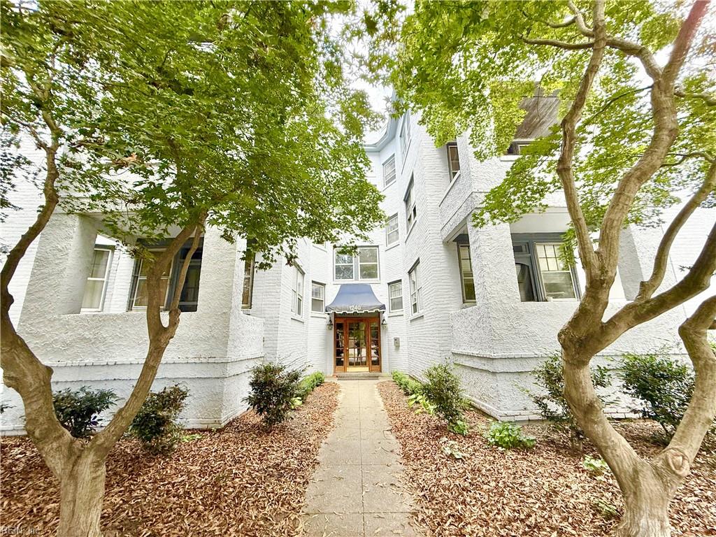 Photo of 1240 Westover Avenue #8, Norfolk, VA 23507 (MLS # 10647713)