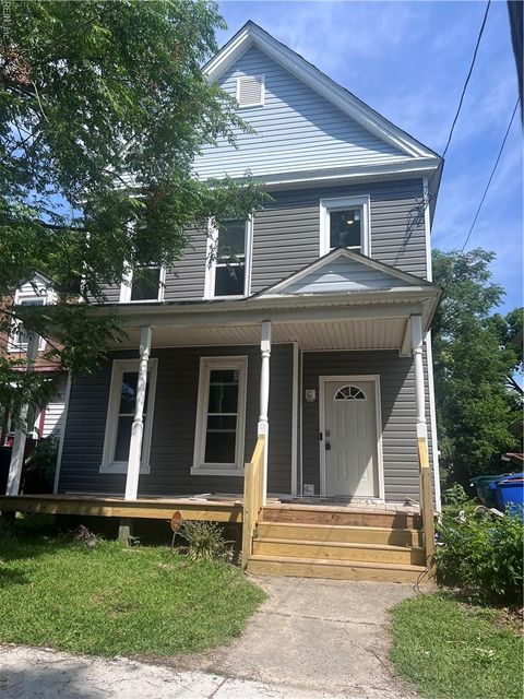 Photo of 317 48th Street #3, Newport News, VA 23607 (MLS # 10607929)