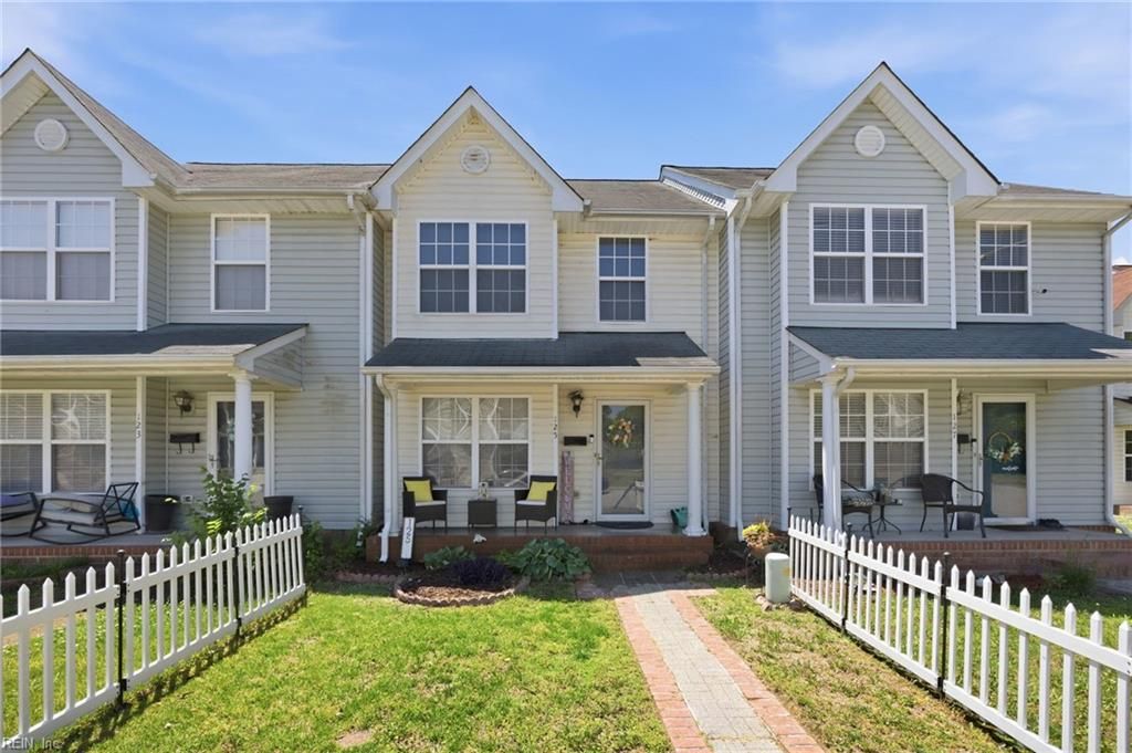 Photo of 125 Langston Court, Franklin, VA 23851 (MLS # 10634199)