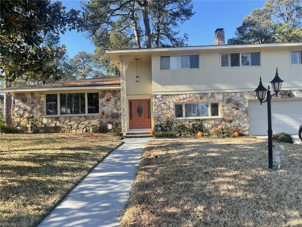 Photo of 3408 Shoreline Drive, Portsmouth, VA 23703 (MLS # 10614879)