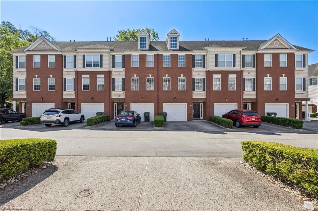 Photo of 1221 Westover Avenue #D, Norfolk, VA 23507 (MLS # 10635878)