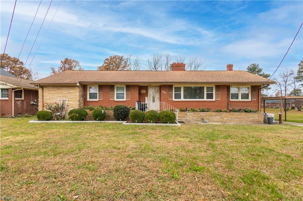 Photo of 207 Walnut Street, Suffolk, VA 23434 (MLS # 10612256)