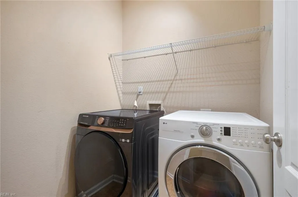 Suffolk, Virginia 23435, United States, 4 Bedrooms Bedrooms, ,3 BathroomsBathrooms,Residential,Active,141569