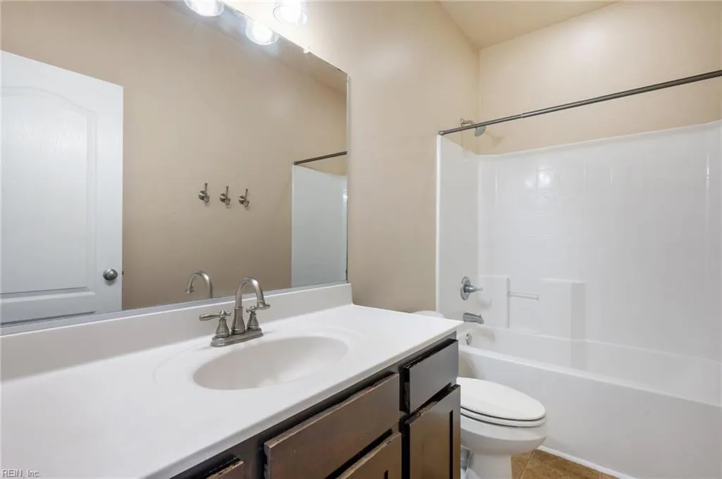 Suffolk, Virginia 23435, United States, 4 Bedrooms Bedrooms, ,3 BathroomsBathrooms,Residential,Active,141569