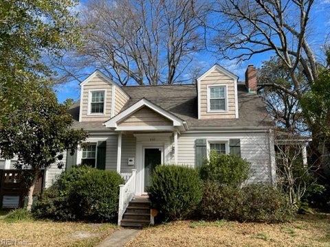 Photo of 440 Massachusetts Avenue, Norfolk, VA 23508 (MLS # 10639586)