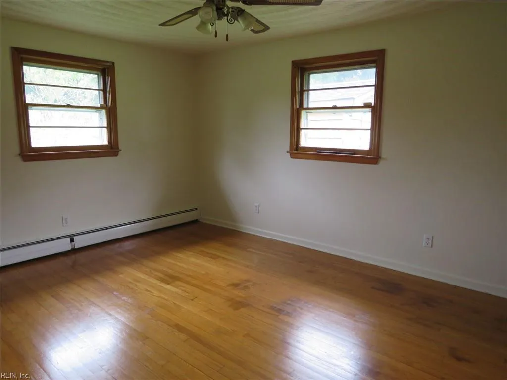 Chesapeake, Virginia 23320, United States, 3 Bedrooms Bedrooms, ,2 BathroomsBathrooms,Residential,Active,40620
