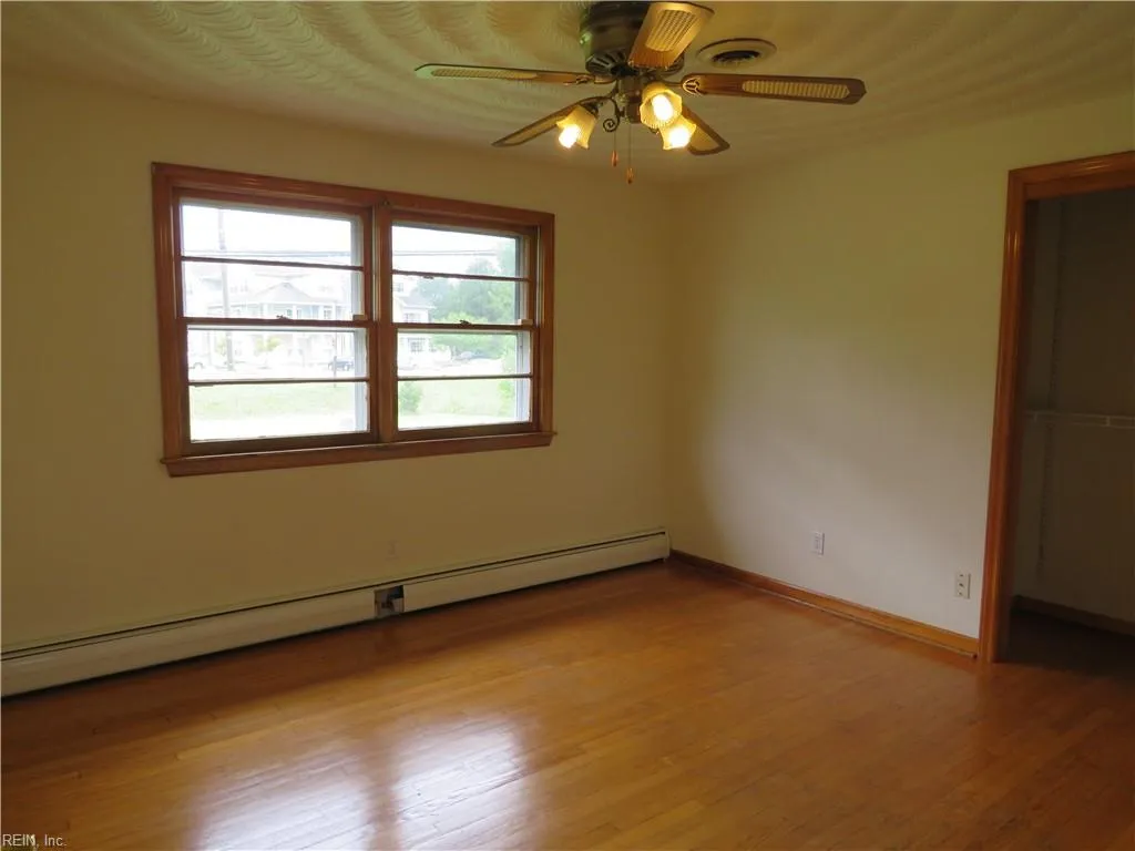 Chesapeake, Virginia 23320, United States, 3 Bedrooms Bedrooms, ,2 BathroomsBathrooms,Residential,Active,40620