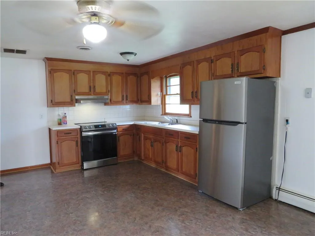 Chesapeake, Virginia 23320, United States, 3 Bedrooms Bedrooms, ,2 BathroomsBathrooms,Residential,Active,40620