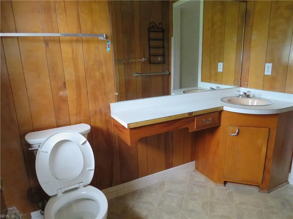 Chesapeake, Virginia 23320, United States, 3 Bedrooms Bedrooms, ,2 BathroomsBathrooms,Residential,Active,40620