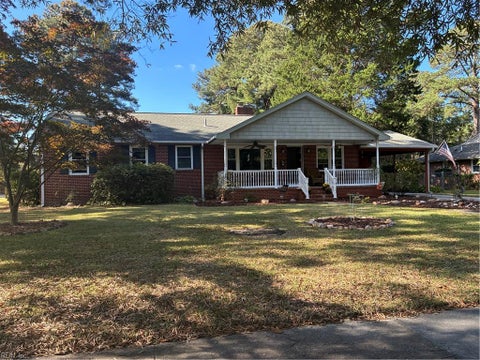 Photo of 471 Suburban Parkway, Norfolk, VA 23505 (MLS # 10658832)